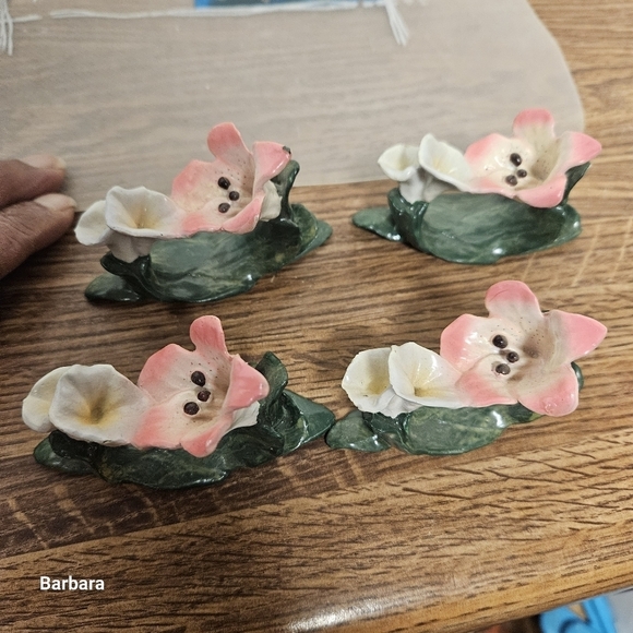 Vintage Set of 4 Pink/White Porcelain Napkin Holders - Picture 5 of 12